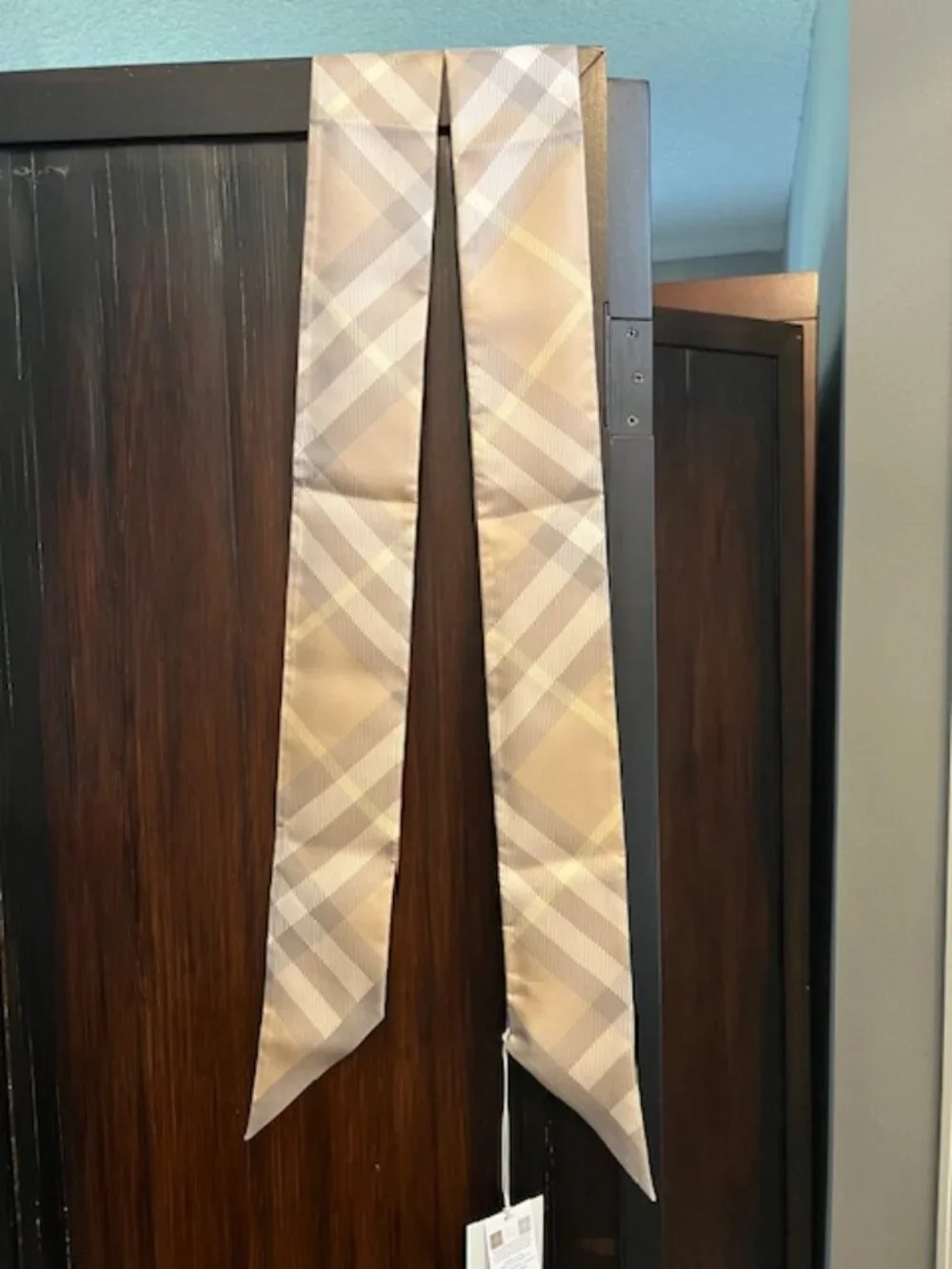 NWT Burberry Beige Check Silk Twilly Scarf Ribbon | Boxed Giftable - Picture 4 of 5